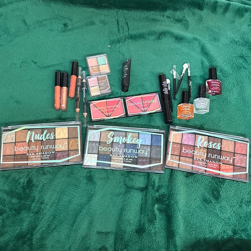 Beauty Runway make up pieces
